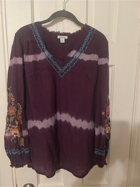 Sundance Purple Tie-Dye Embroidered V-Neck Blouse